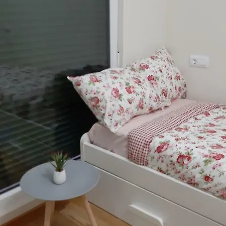 Apartamento En El Centro De Cedeira Nuevo Y Con Terraza Room photo