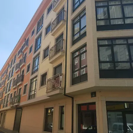 Apartamento En El Centro De Cedeira Nuevo Y Con Terraza Exterior photo