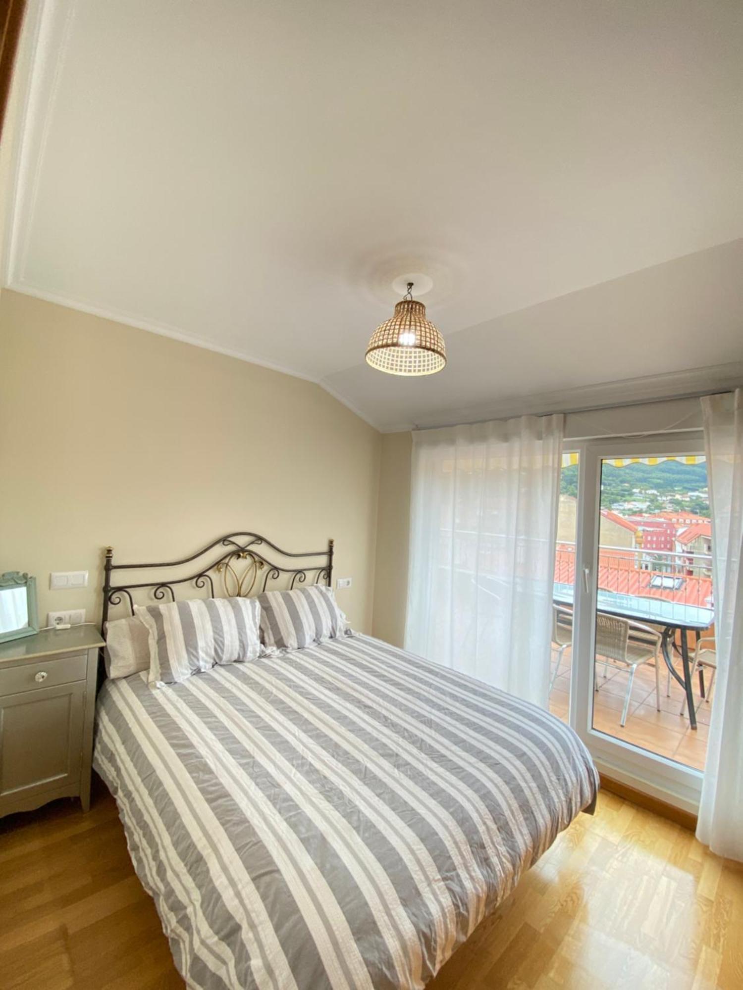 Apartamento En El Centro De Nuevo Y Con Terraza Cedeira